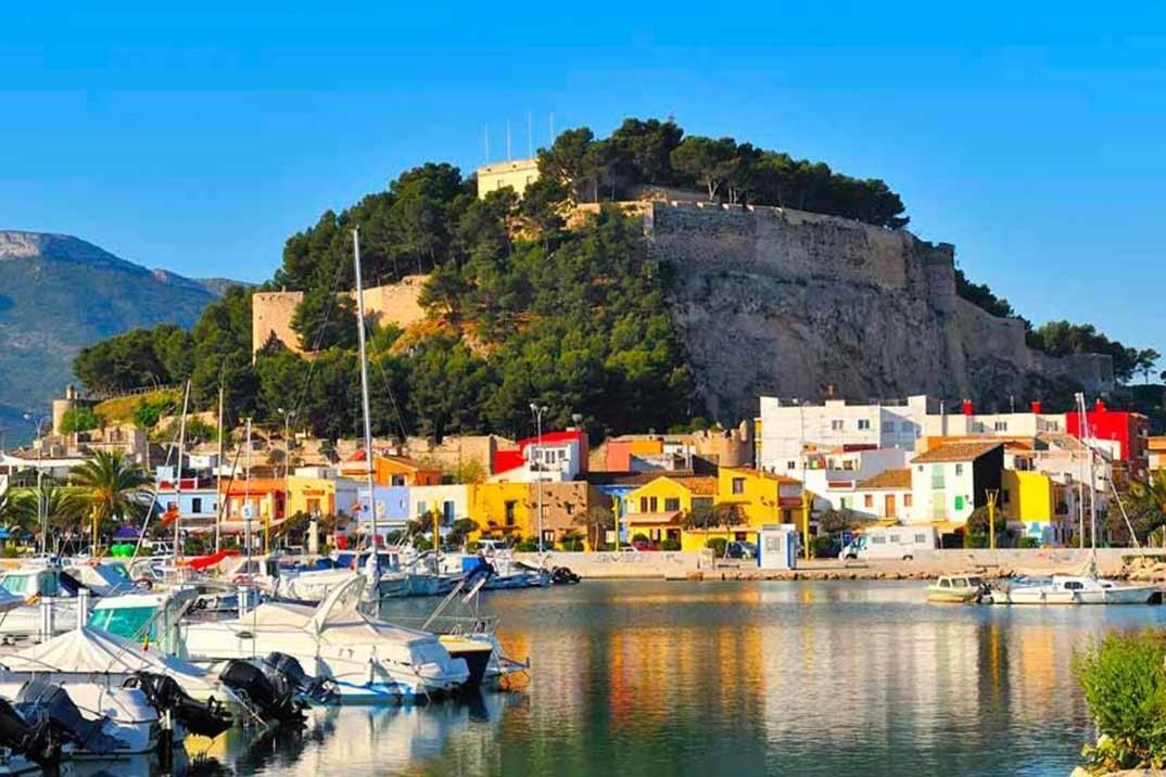 Atico En Primerisima Linea De Playa!!! Denia Exteriör bild